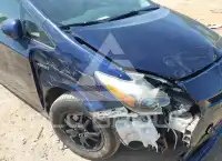 2014 Toyota PRIUS photo