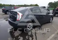2014 Toyota PRIUS фото