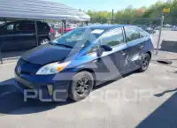 2014 Toyota PRIUS фото