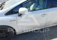 2014 Toyota PRIUS photo