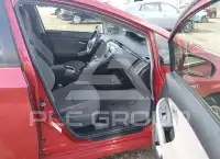 2014 Toyota PRIUS фото