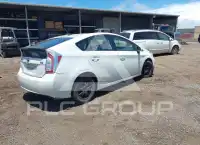 2014 Toyota PRIUS photo