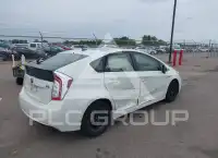 2014 Toyota PRIUS photo
