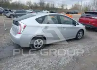 2014 Toyota PRIUS photo