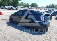 2014 Toyota PRIUS photo