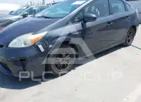 2014 Toyota PRIUS фото