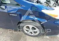 2014 Toyota PRIUS фото