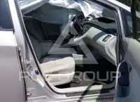 2014 Toyota PRIUS фото