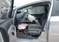 2014 Toyota PRIUS фото