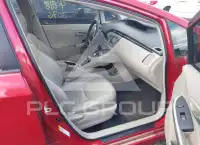 2014 Toyota PRIUS фото