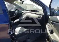 2014 Toyota PRIUS фото