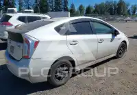 2014 Toyota PRIUS photo