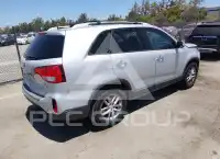 2014 KIA Sorento фото