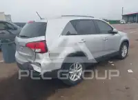 2014 KIA Sorento photo