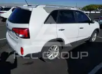 2014 KIA Sorento photo