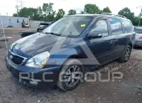 2014 KIA Sedona фото