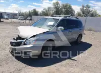 2014 KIA Sedona photo