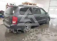 2014 KIA Sedona photo