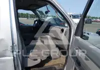 2014 Ford E-350 фото