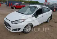 2014 Ford FIESTA фото