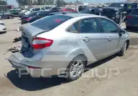 2014 Ford FIESTA фото