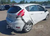 2014 Ford FIESTA фото