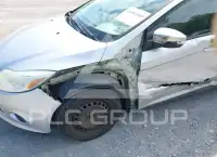 2014 Ford FOCUS фото
