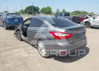 2014 Ford FOCUS photo