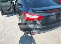 2014 Ford FOCUS photo