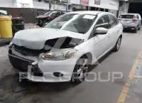 2014 Ford FOCUS фото