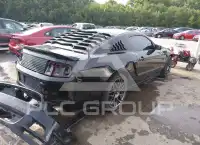 2014 Ford MUSTANG фото