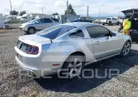 2014 Ford MUSTANG фото