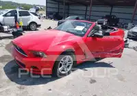 2014 Ford MUSTANG фото