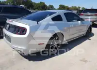 2014 Ford MUSTANG photo