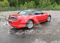 2014 Ford MUSTANG photo