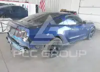 2014 Ford MUSTANG photo
