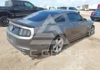 2014 Ford MUSTANG photo