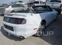 2014 Ford MUSTANG фото