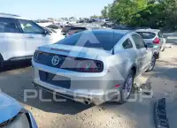 2014 Ford MUSTANG фото
