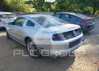 2014 Ford MUSTANG фото