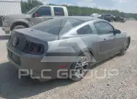 2014 Ford MUSTANG photo