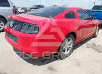 2014 Ford MUSTANG photo