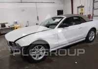 2014 Ford MUSTANG фото