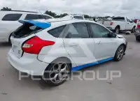 2014 Ford FOCUS фото