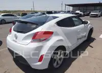 2014 Hyundai Veloster photo