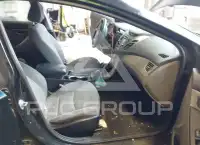 2014 Hyundai Elantra photo