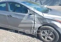 2014 Hyundai Elantra фото