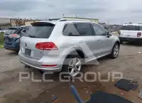 2014 Volkswagen Touareg фото