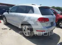 2014 Volkswagen Touareg photo