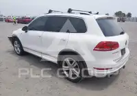 2014 Volkswagen Touareg photo